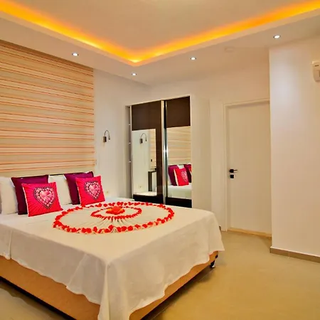 Uzumlu Village 1 Bedroom 6746 ヴィラ カルカン